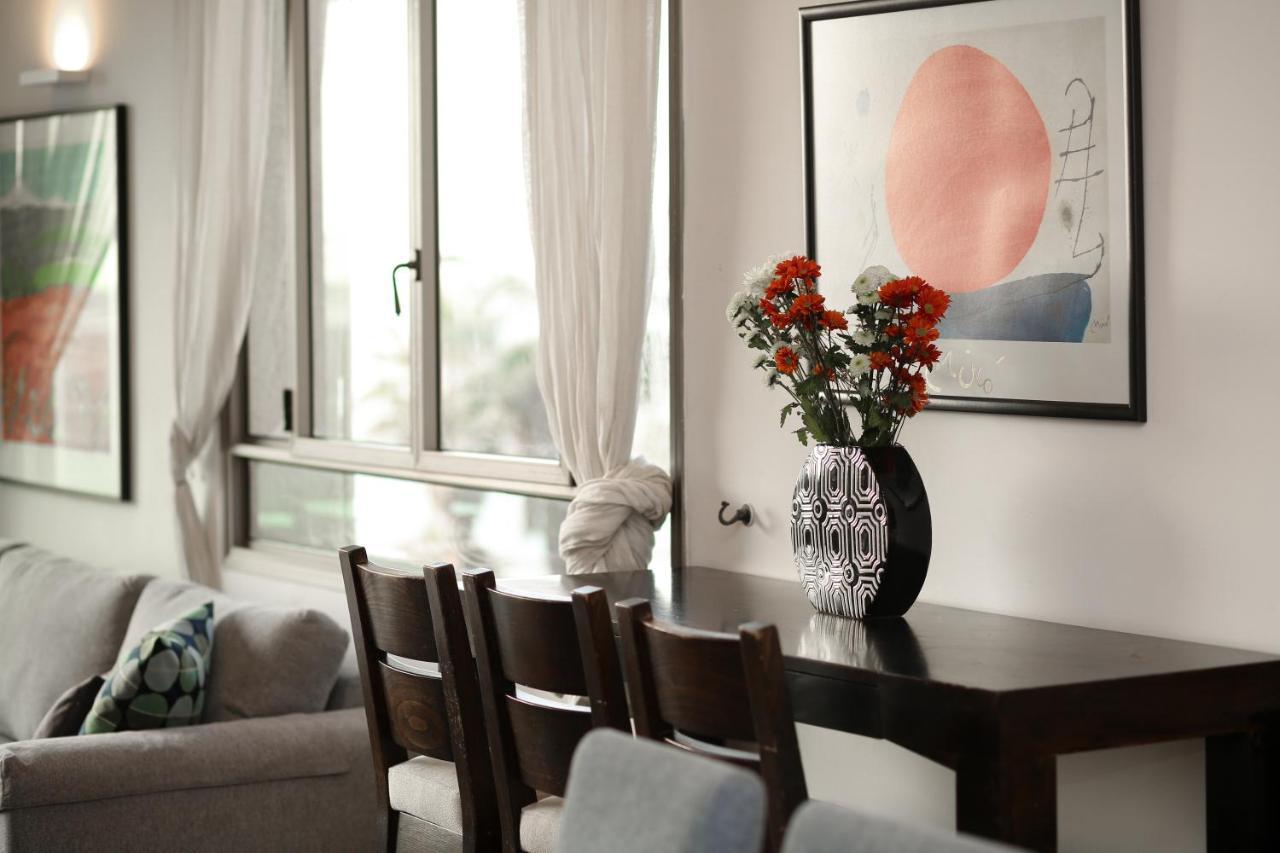 Sea View Apartment Prime Location On The Beach Tel Aviv Exterior foto